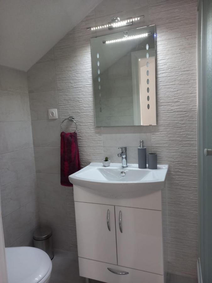 Apartmani Kaic 리브노 외부 사진