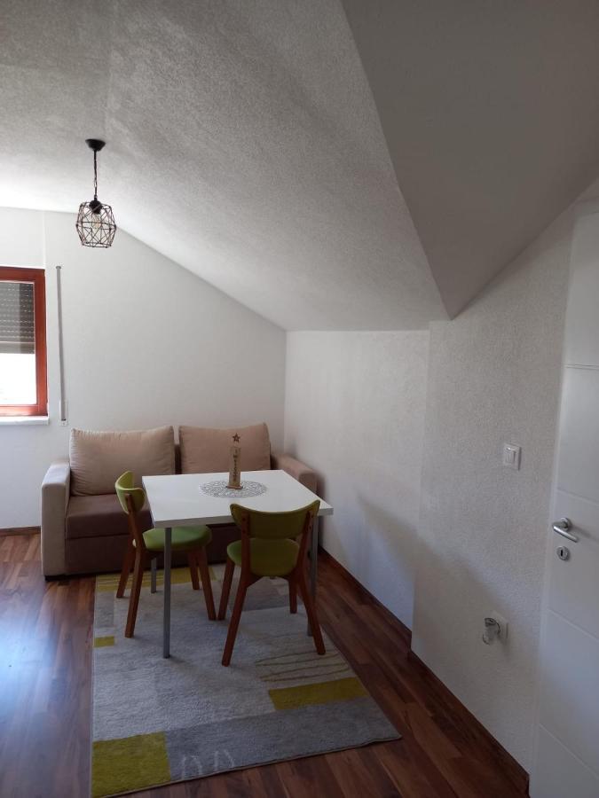 Apartmani Kaic 리브노 외부 사진